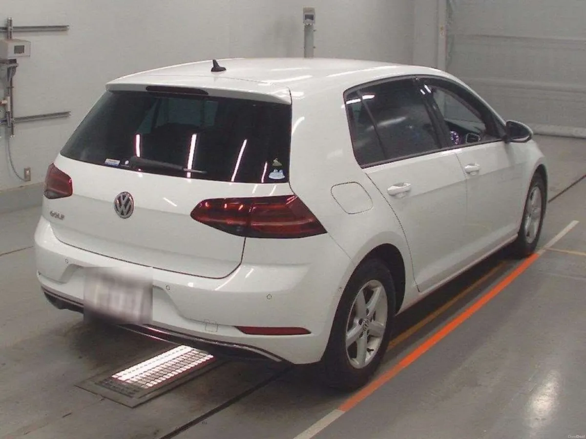 Volkswagen Golf 1.2 AUTOMATIC - FACTORY ALLOYS - D - Image 2