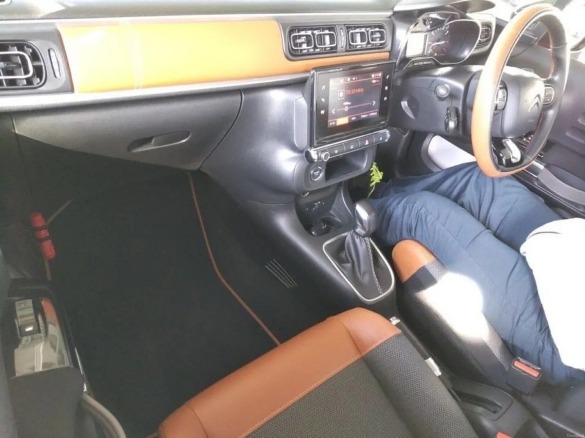 Citroen C3 1.2 AUTOMATIC COLORADO EDITION - BROWN - Image 3