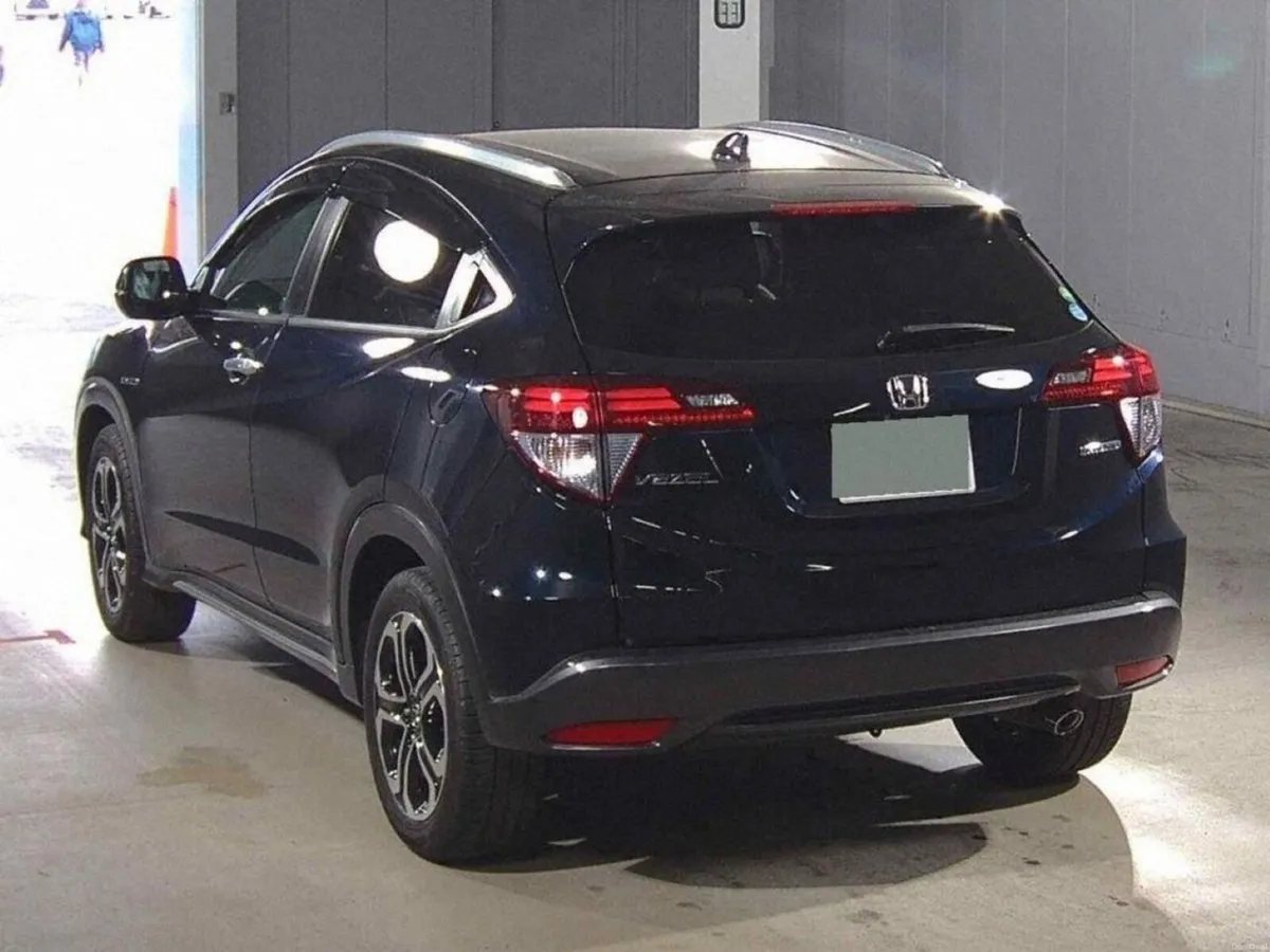Honda Vezel 1.5 HYBRID AUTOMATIC - FACTORY ALOYS - - Image 2