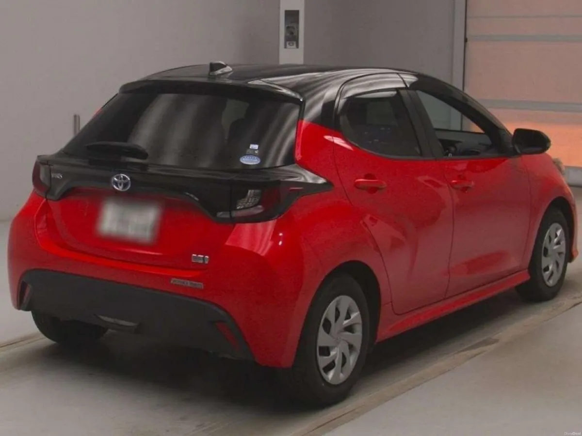 Toyota Yaris *WELCAB MOBILITY VEHICLE - 1.5 HYBRID - Image 2