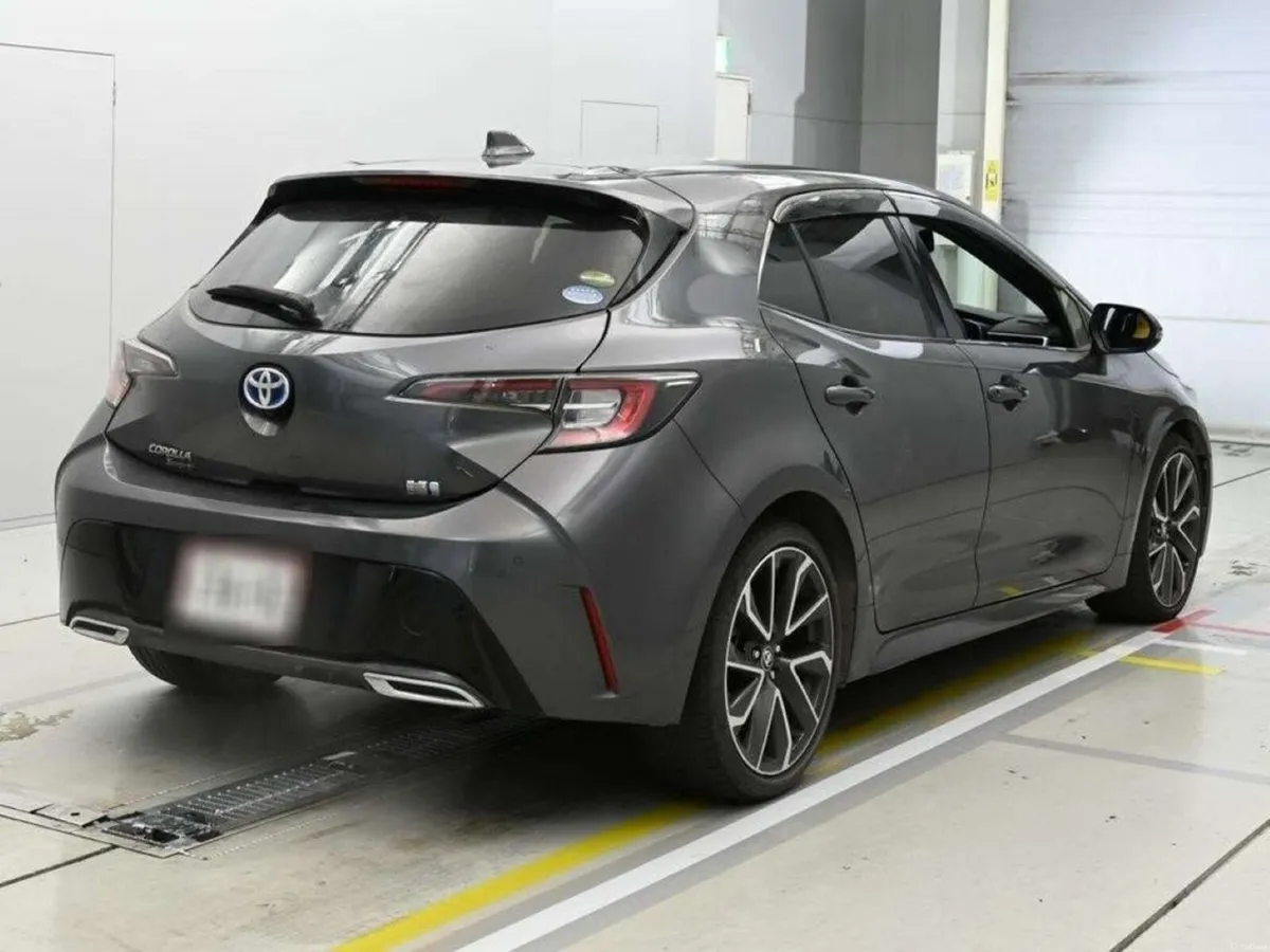 Toyota Corolla 1.8 HYBRID SPORTS Z PACKAGE (TOP SP - Image 2