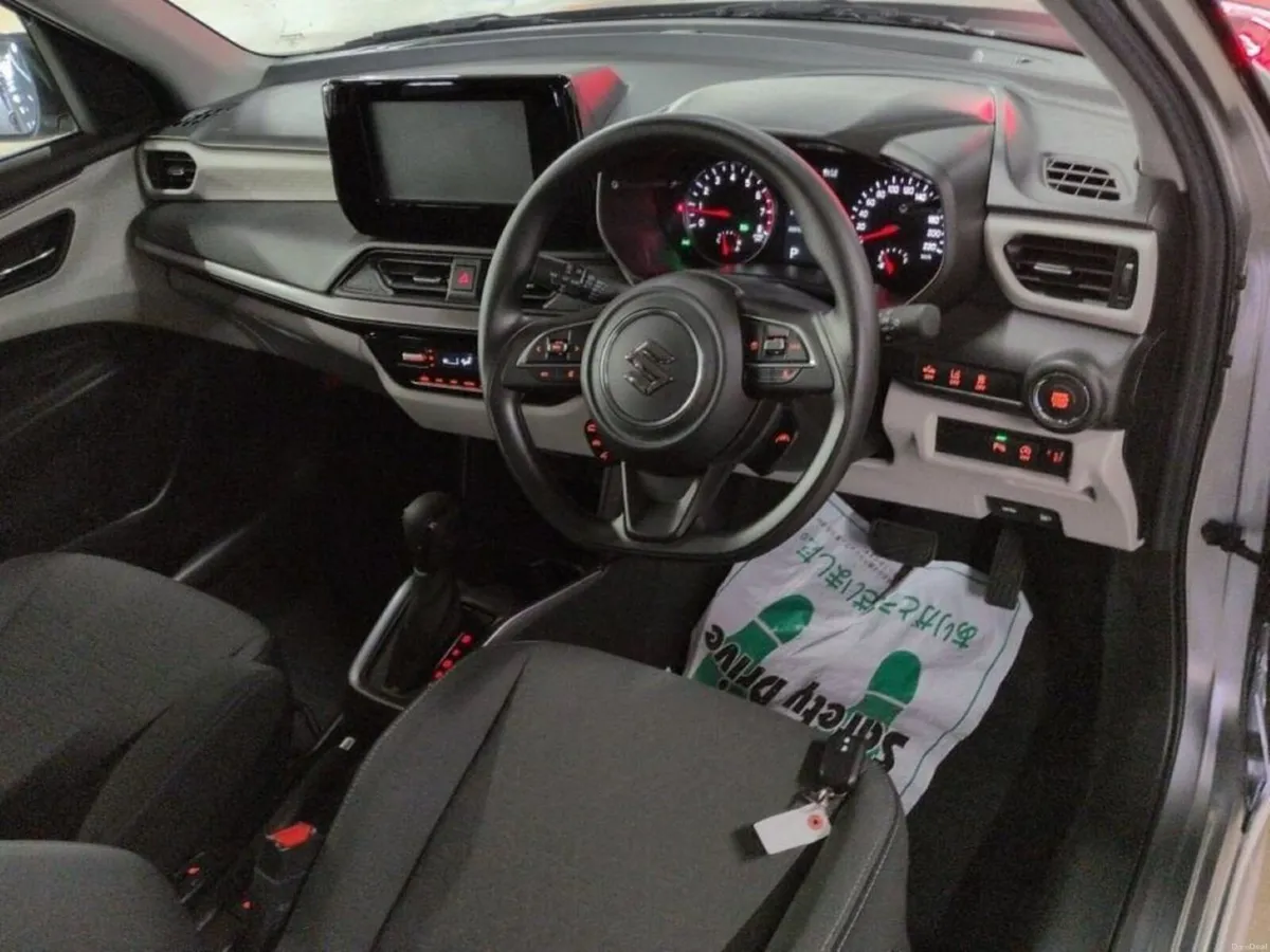 Suzuki Swift 1.2 HYBRID AUTOMATIC - NEW MODEL - CR - Image 3