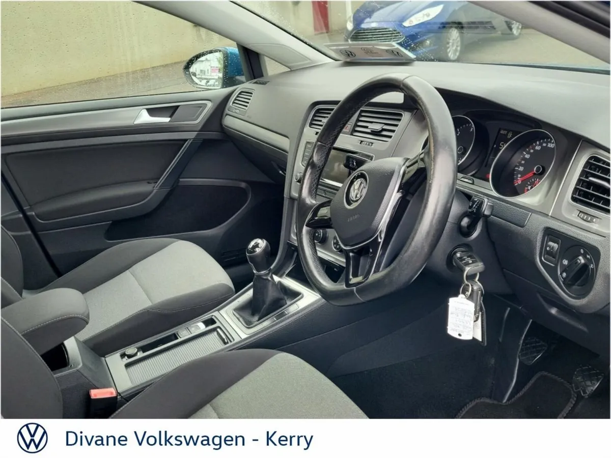 Volkswagen Golf TRENDLINE 1.6 TDI 105 BHP - Image 4