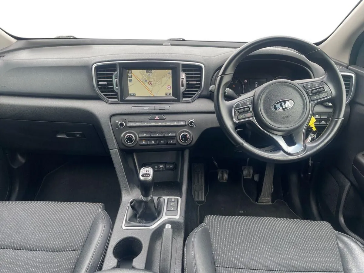 Kia Sportage 1.7 D EX - Image 2