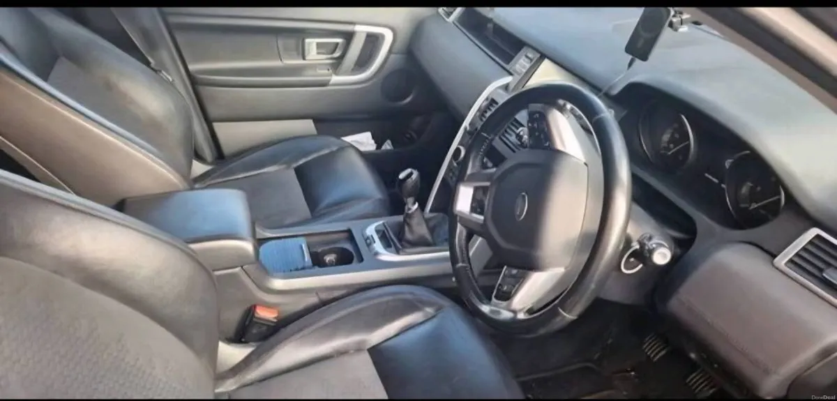 2016 Land Rover Discovery Sport - Image 4