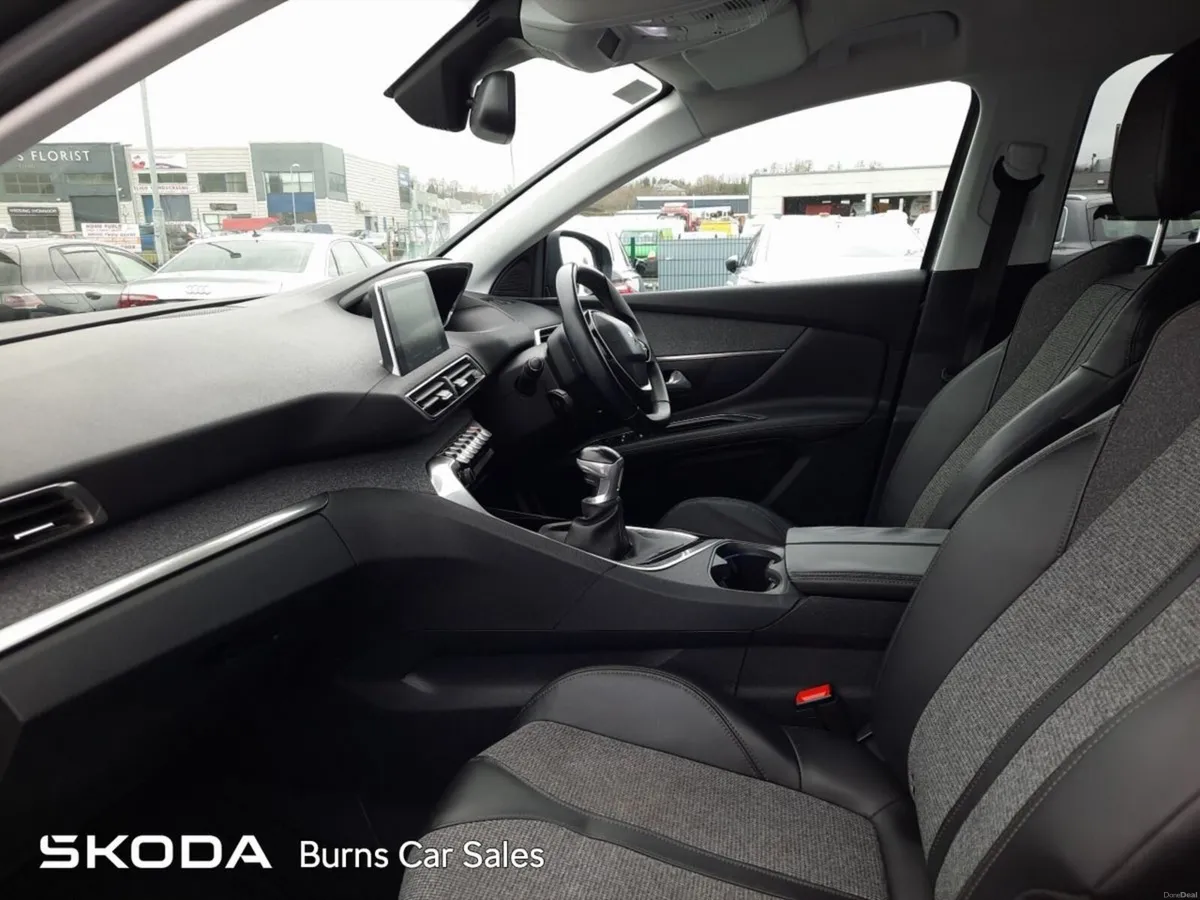 Peugeot 3008 1.5 BlueHDi 130bhp Allure - Image 4