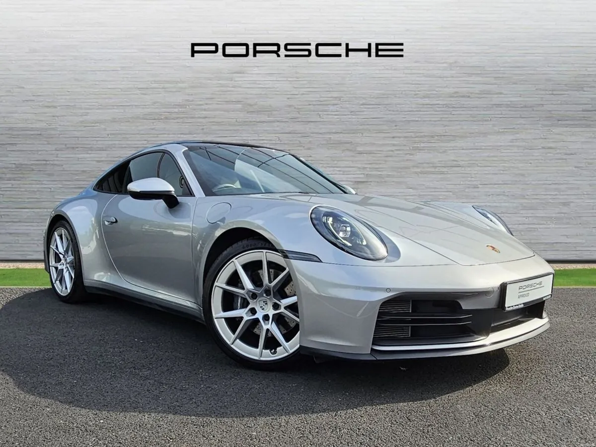 Porsche 911 Carrera - Image 1