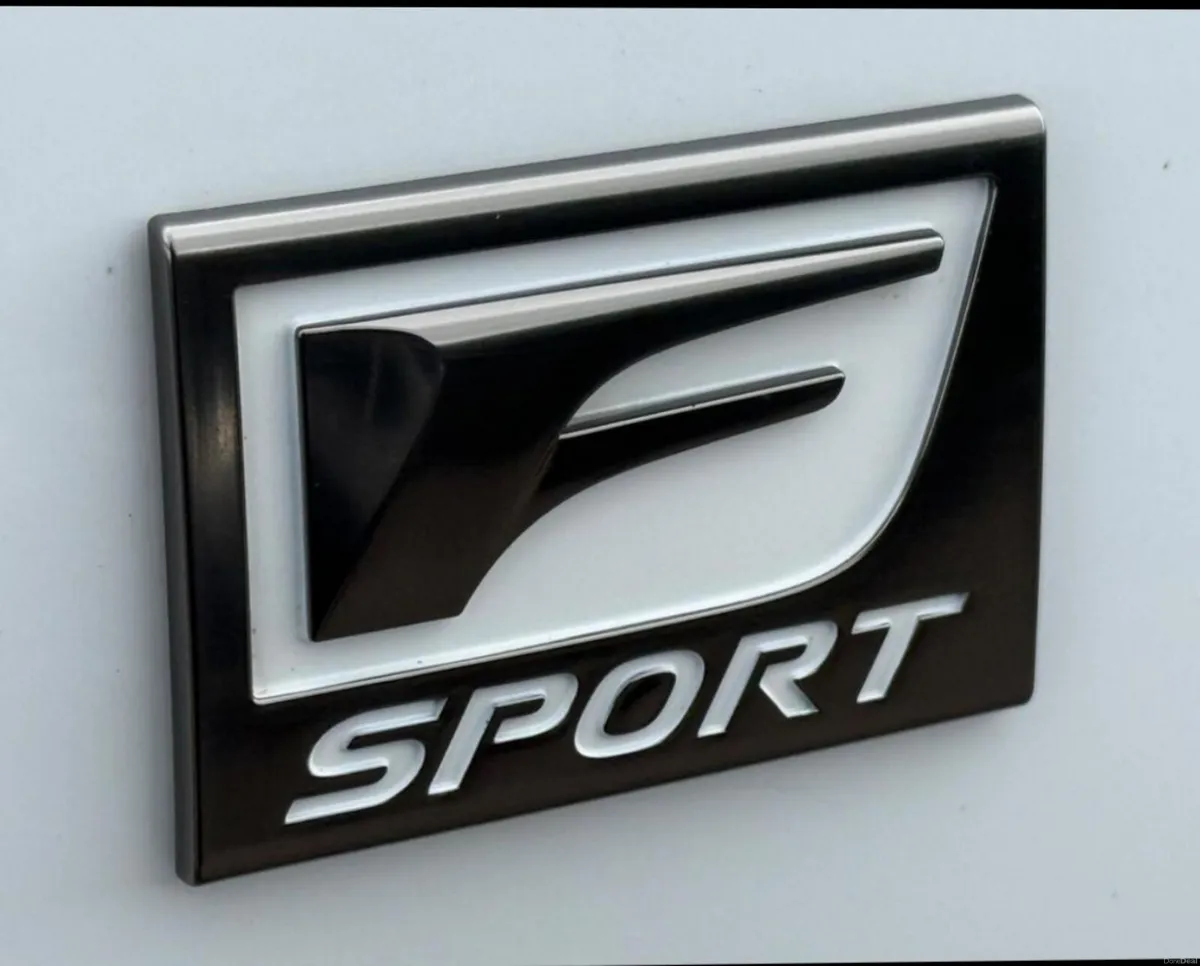231 Lexus ES  F SPORT - Image 3