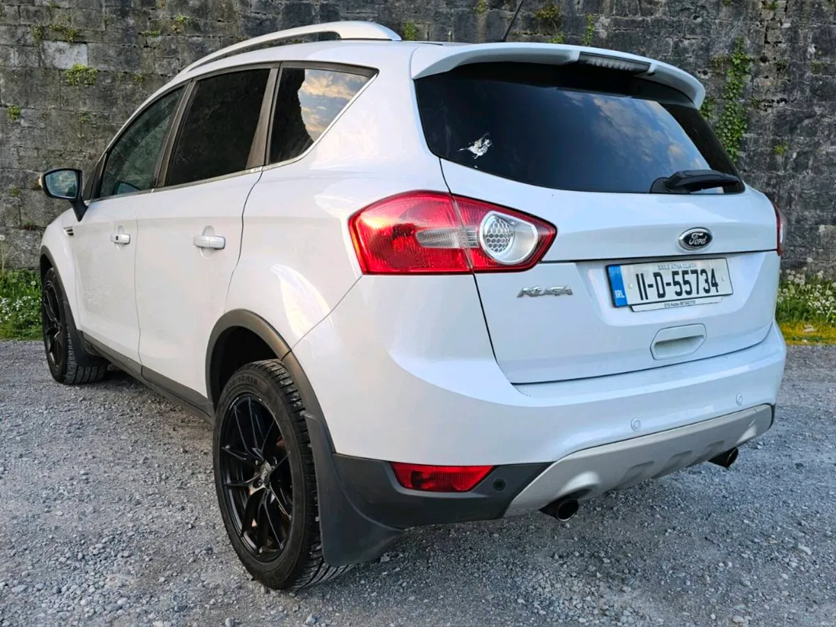 Ford Kuga high spec titanium only 142,000miles - Image 3