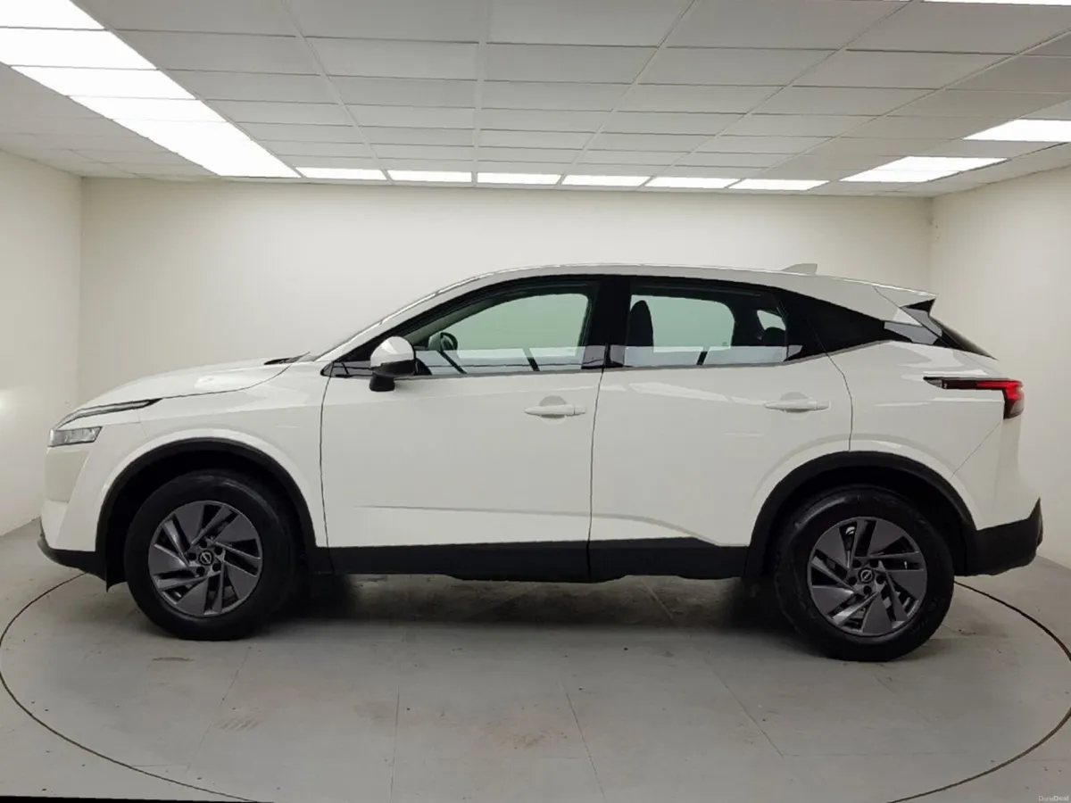 Nissan Qashqai 1.3 PET MILD HYBRID SV - Image 5
