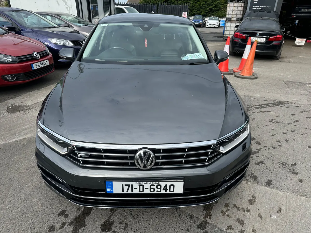 Volkswagen Passat 2017 2.0 TDI DSG 150HP Highline - Image 3