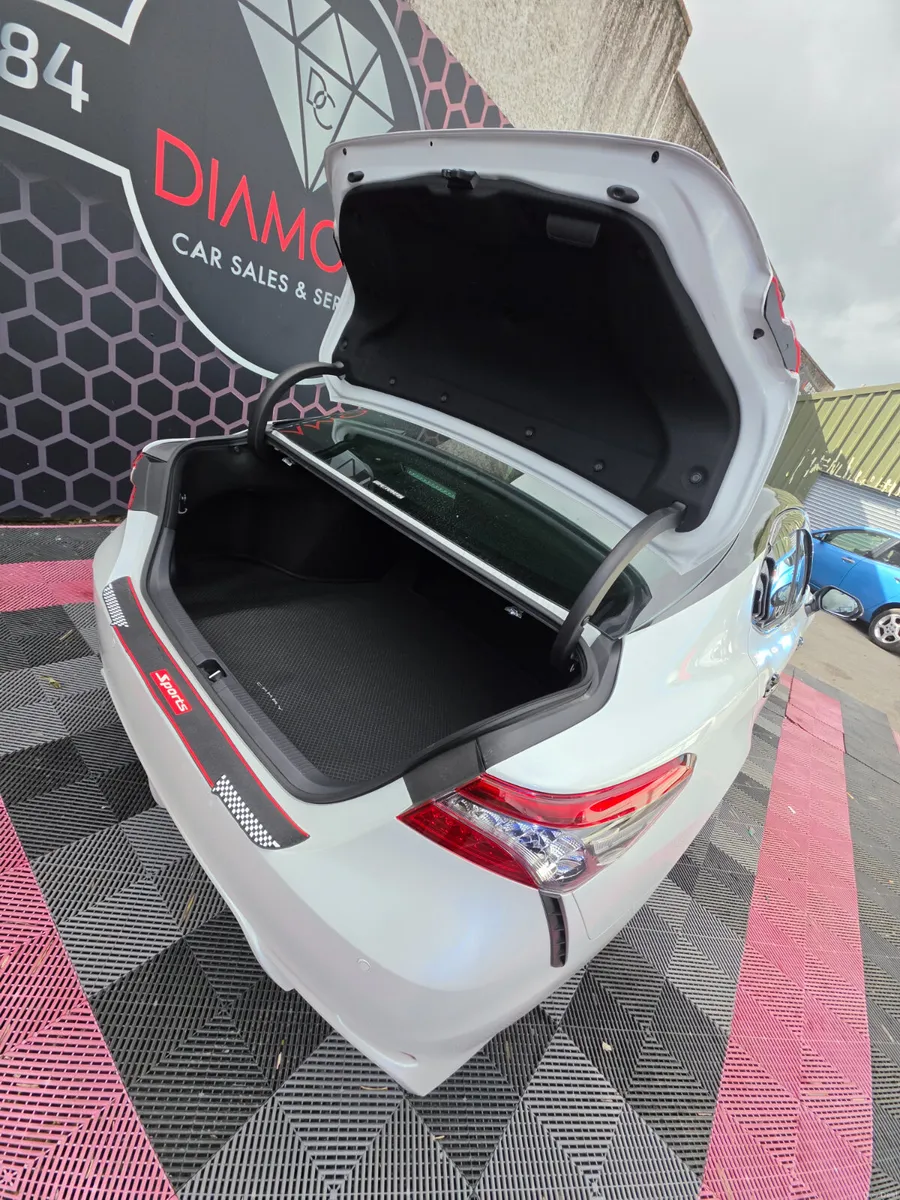 232 TOYOTA CAMRY World Sports Edition TOP SPECS - Image 5