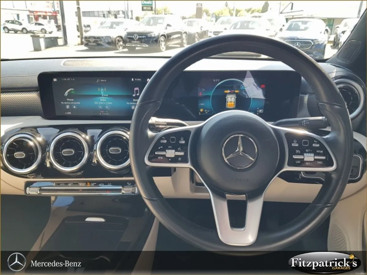 Mercedes-Benz CLA CLA200d Coup A/T Progressive - Image 2
