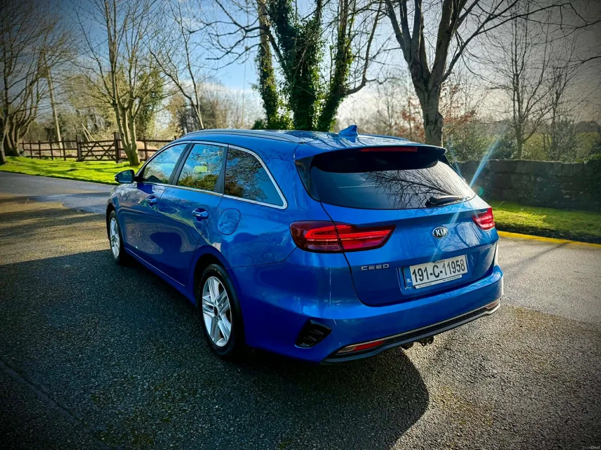 Kia ceed sports wagon - Image 2