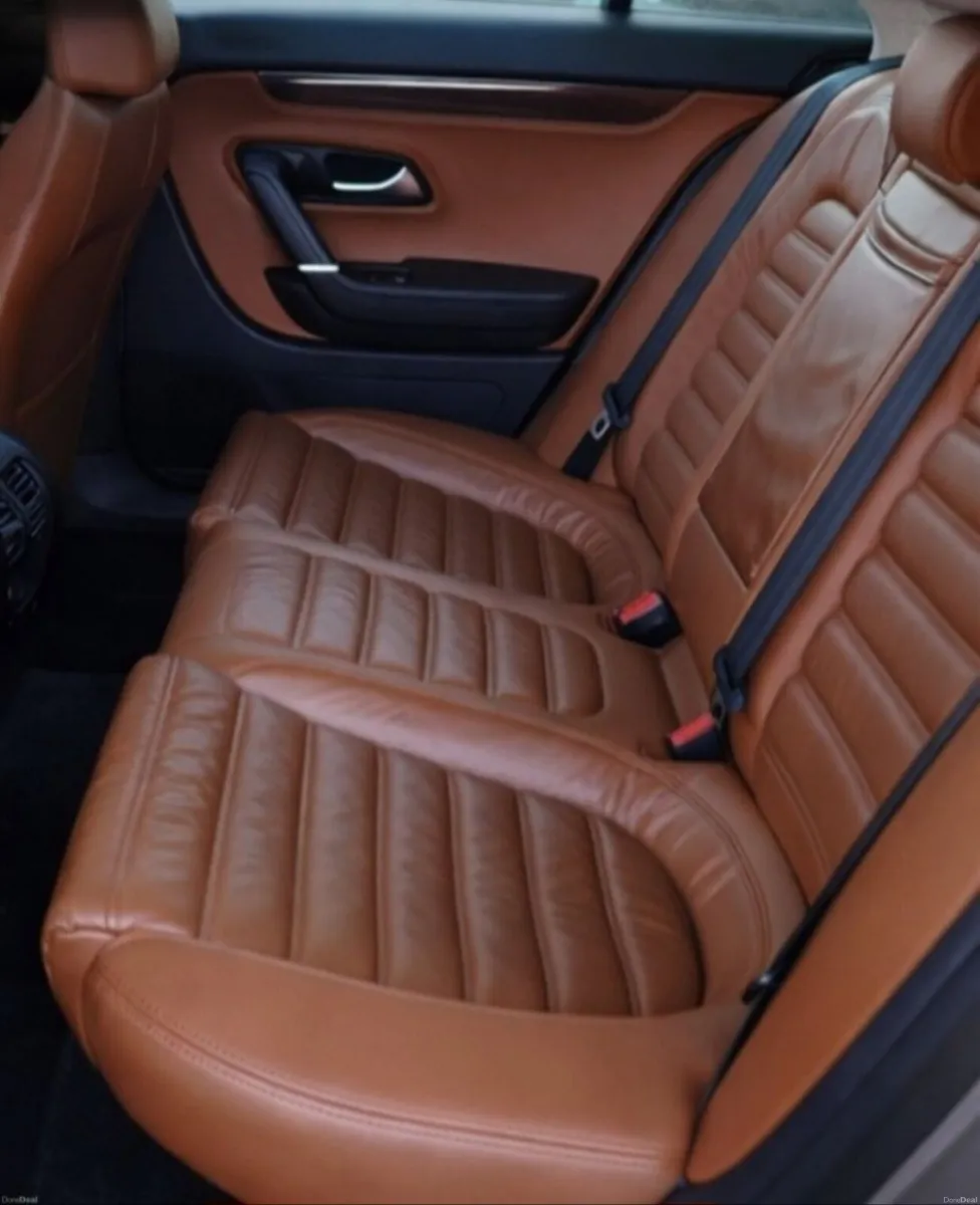 VW PASSAT CC - Image 4