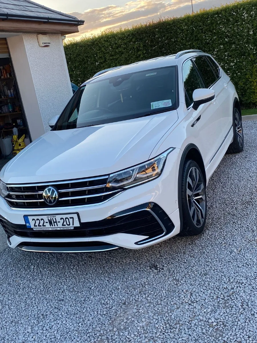 Volkswagen Tiguan 2022 R-Line Allspace - Image 1