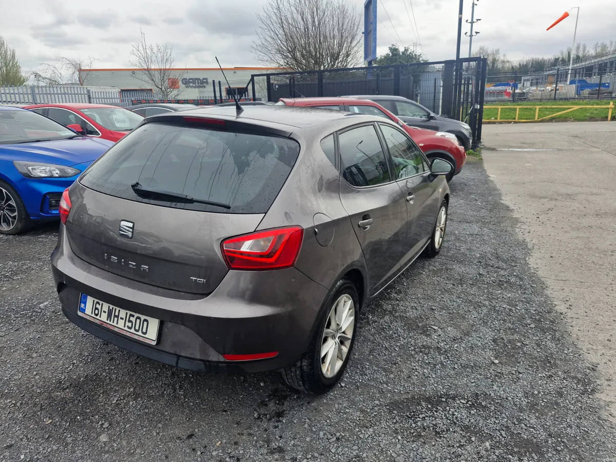 SEAT Ibiza 2016 - Image 2