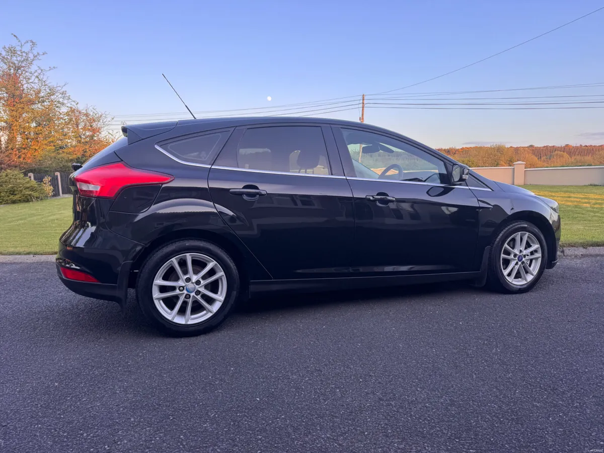 2014 Ford Focus 1.5 TDCI ZETEC - Image 2
