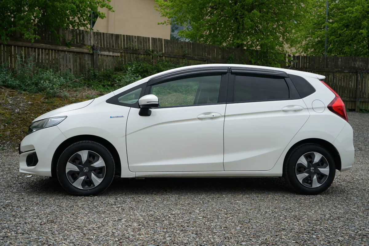 2018 Honda Fit Hybrid Automatic - Image 3