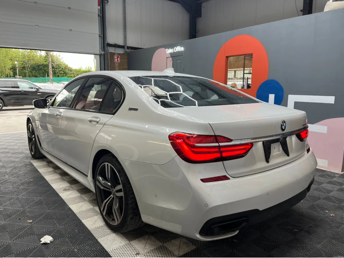 BMW 7-Series 2018 BMW 740E iPERFORMANCE M-SPORT 2. - Image 4