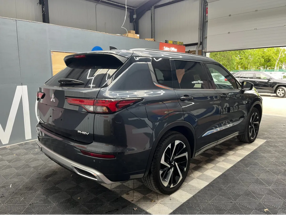Mitsubishi Outlander 2024 MITSUBISHI OUTLANDER P 4 - Image 2