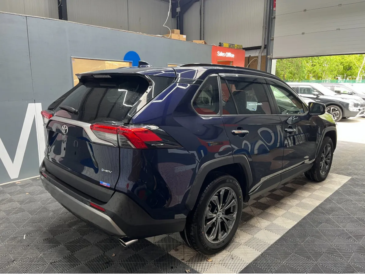 Toyota RAV4 2025 TOYOTA RAV4 HYBRID G 2.5 AUTOMATI - Image 2