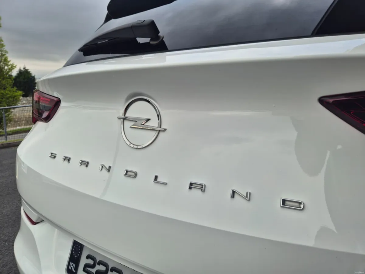 Opel Grandland X ELITE 1.2 130PS 8 SPEED AUTO - Image 4