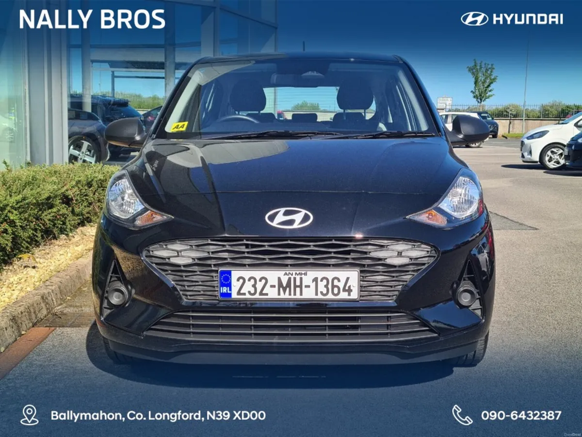 Hyundai i10 CLASSIC 5DR - Image 2