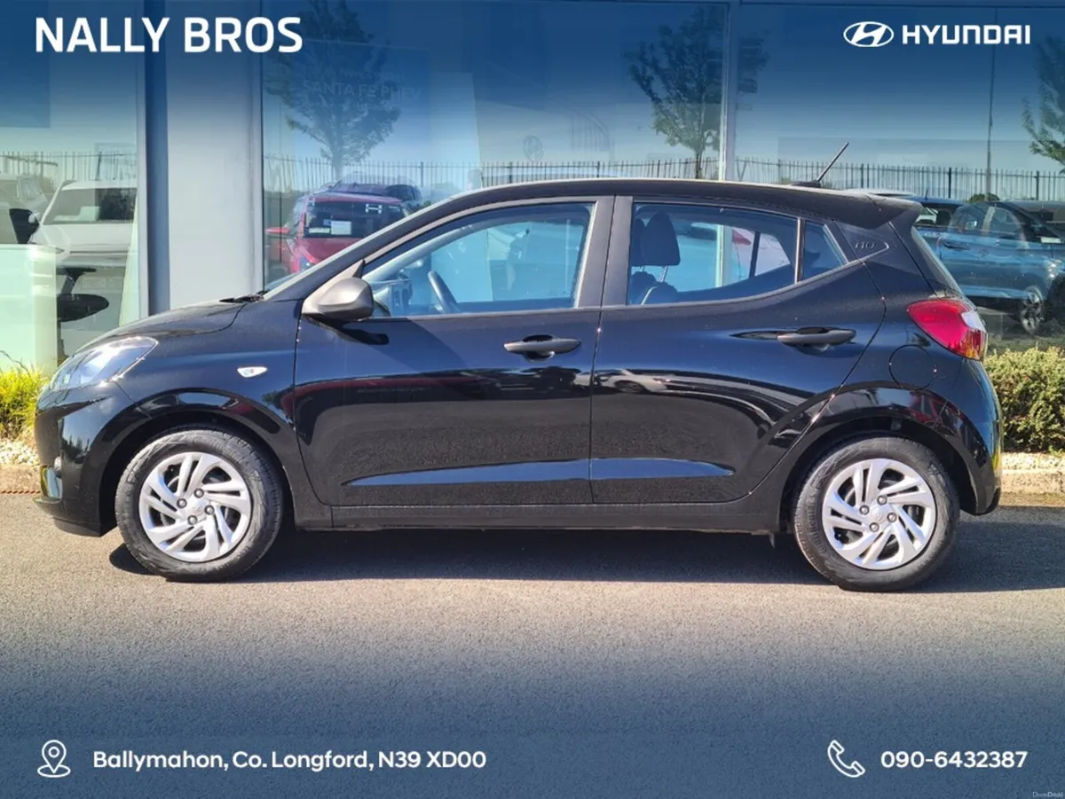 Hyundai i10 CLASSIC 5DR - Image 3