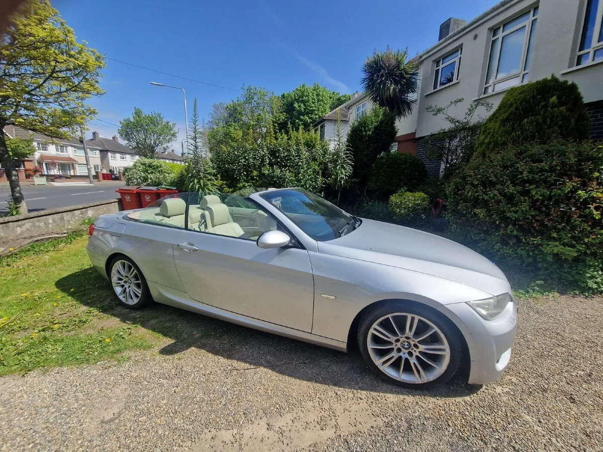 BMW 3-Series 2009 - Image 2