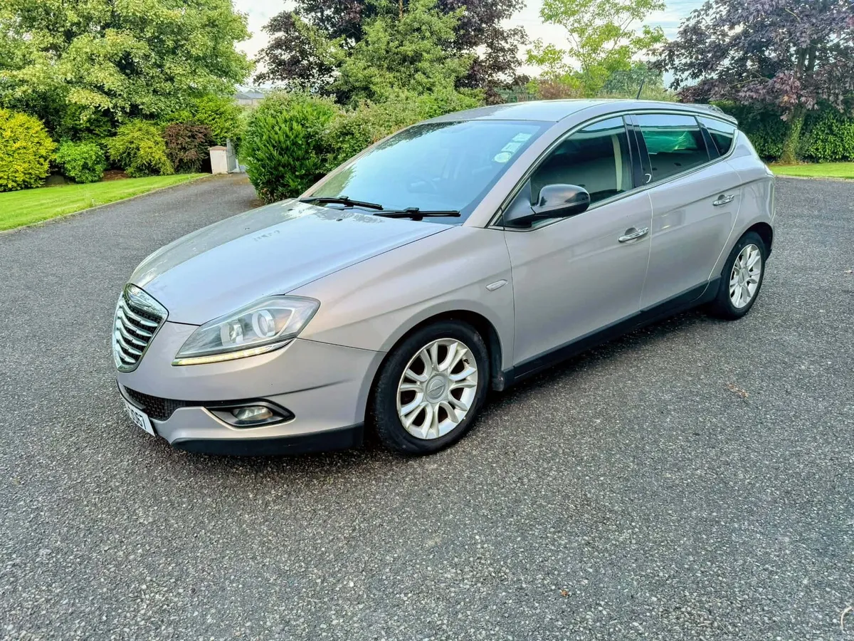 4300€ Automatic 1.6 Chrysler Delta 2013 NCT 07/26 - Image 3
