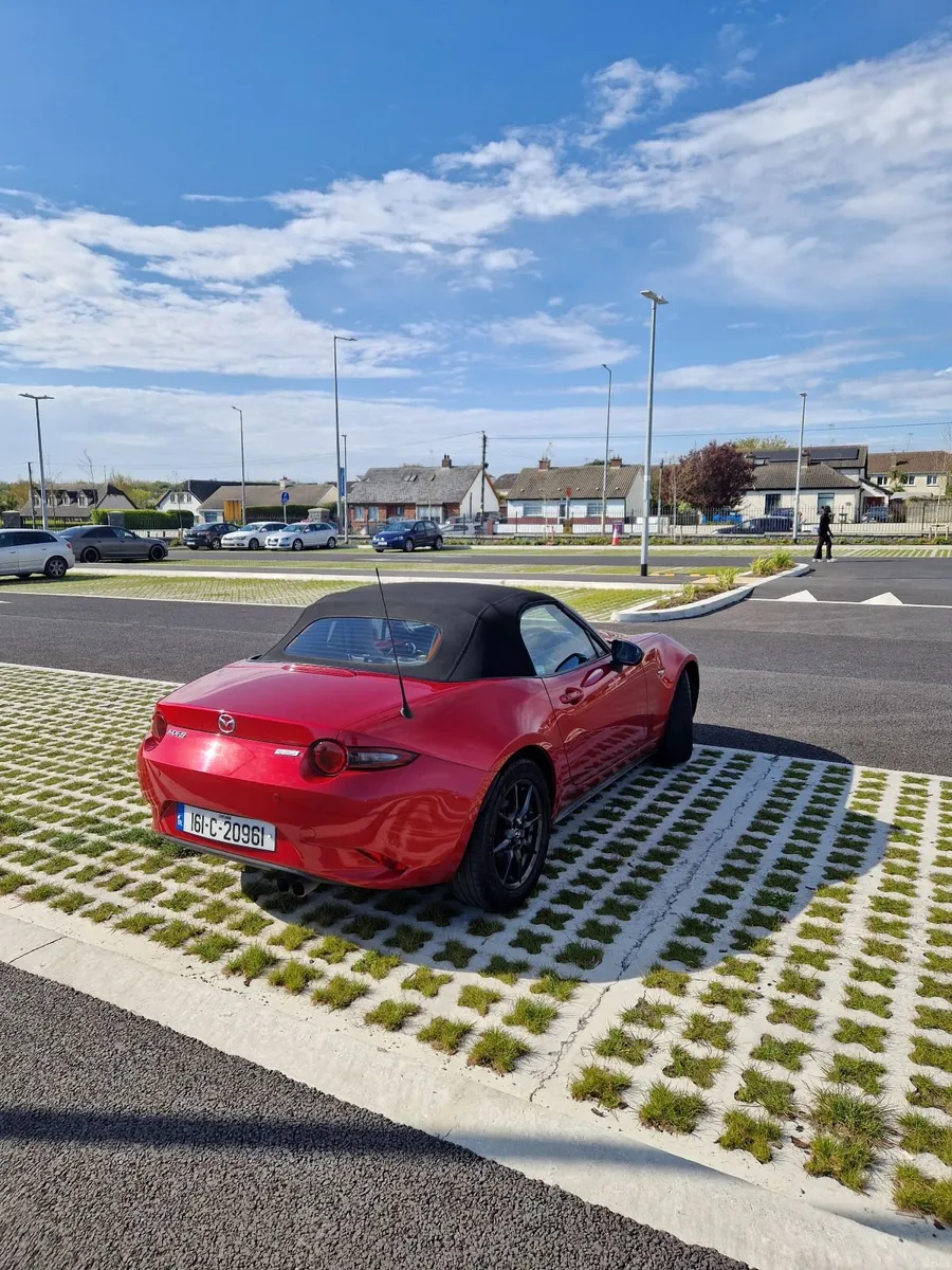 Mazda Mx-5 // Damaged - Image 4