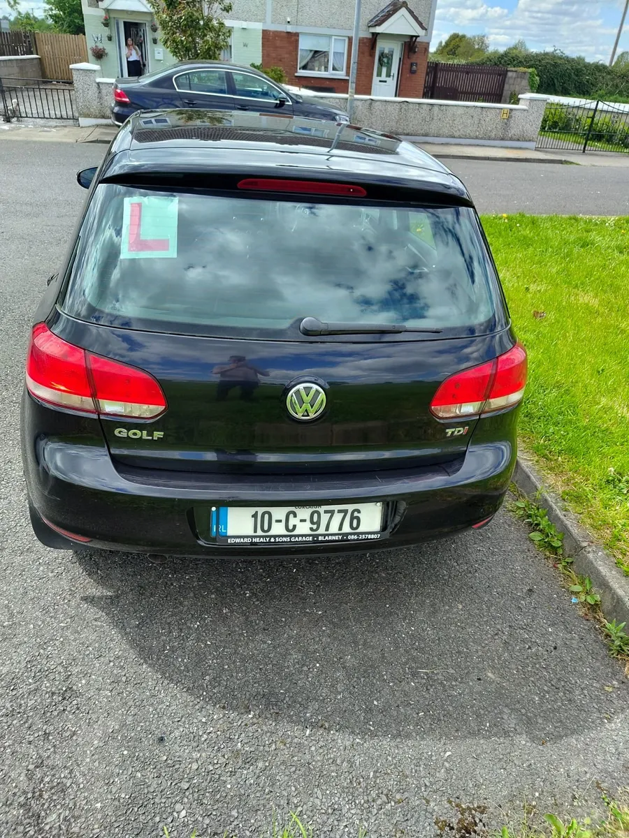 Volkswagen Golf 2010 - Image 3