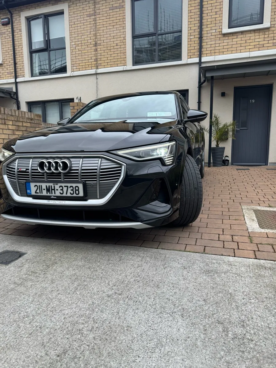Car - Image 1