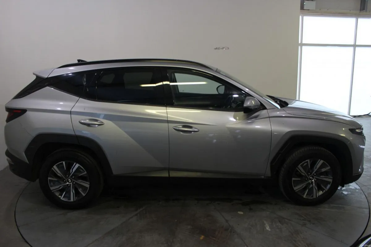 Hyundai Tucson 2WD Executive HEV Auto - TENDER 38 - Image 4
