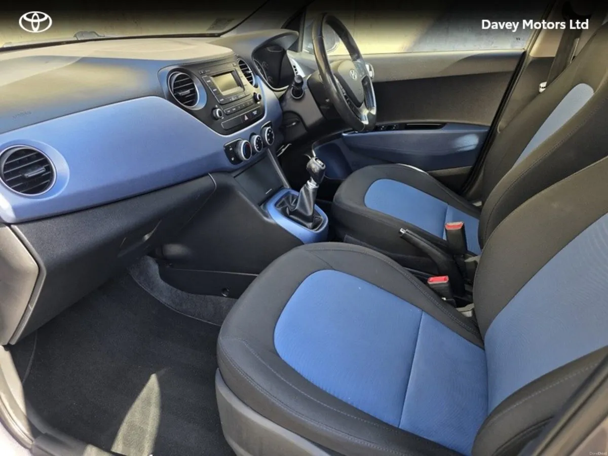 Hyundai i10 DELUXE 4DR - Image 6