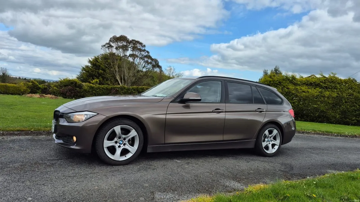 BMW 3-Series 2014 - Image 1