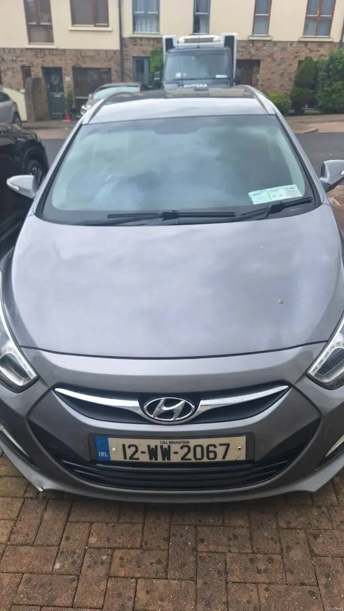 Hyundai i40 Estate - Image 2