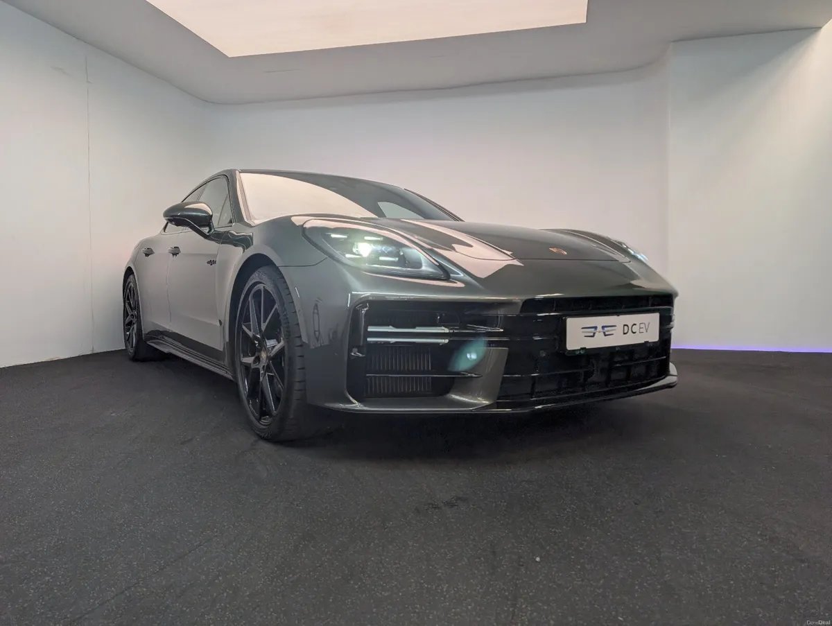 Porsche Panamera 4 E-HYBRID PHEV - Image 4
