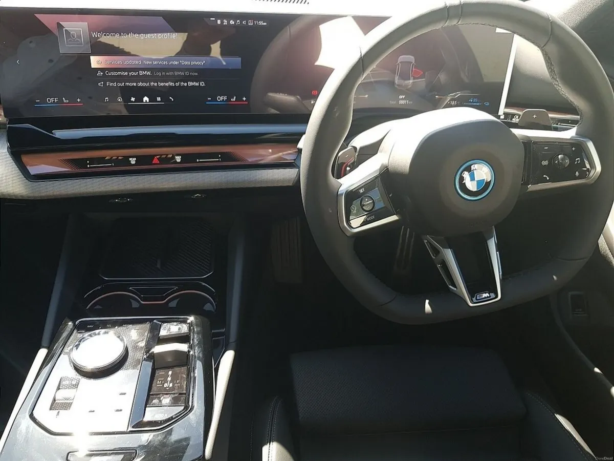 BMW 5-Series 530e M Sport - Image 5