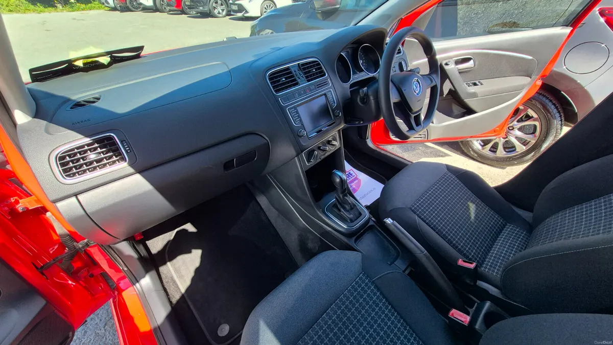 Volkswagen Polo 1.2 TSI 5DR (2017) - Image 4
