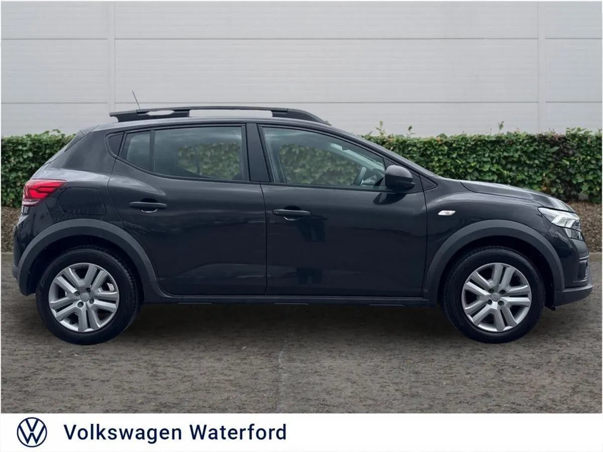 Dacia Sandero Stepway TCe 90 STEPWAY Essential - Image 4