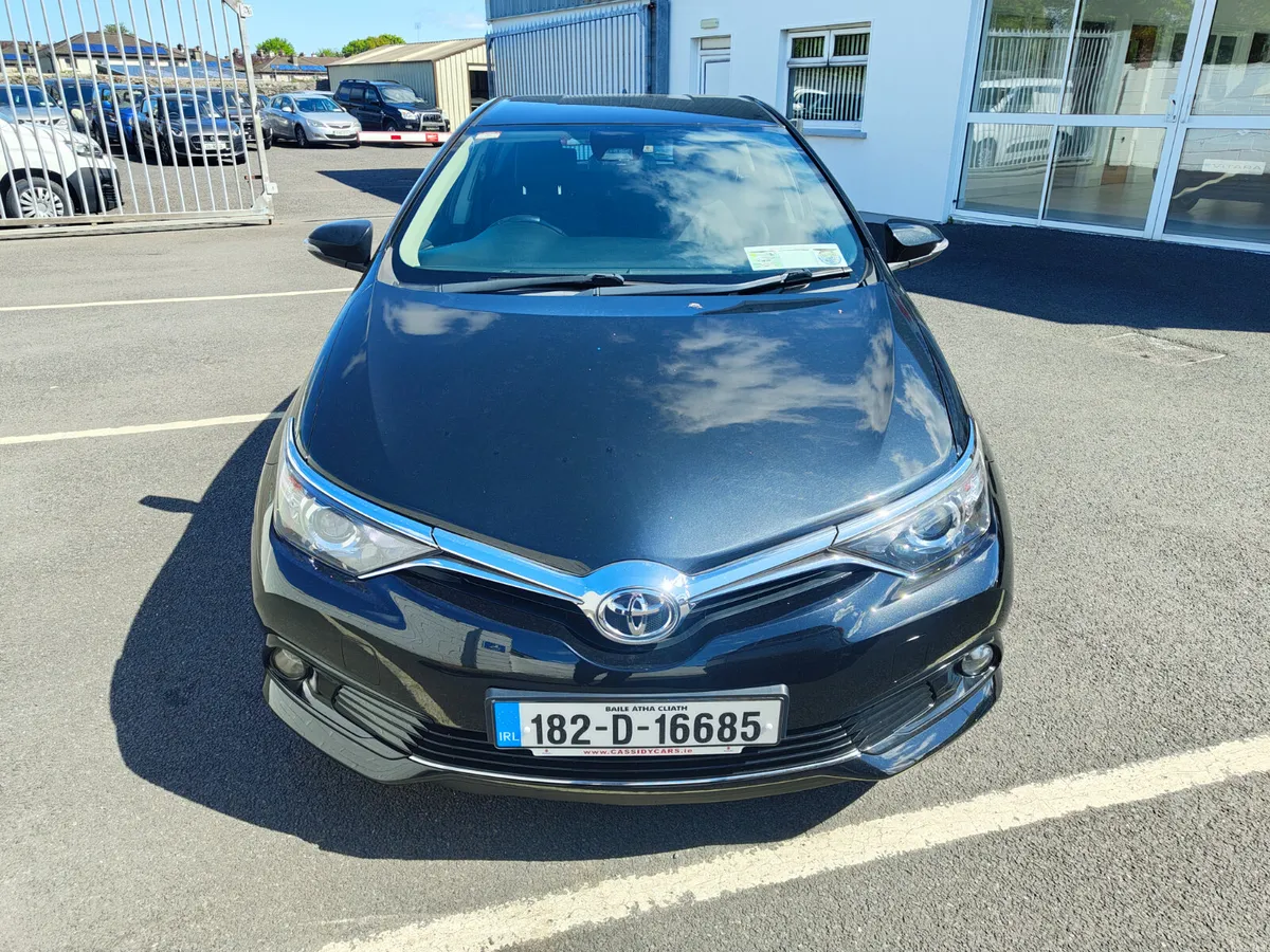 Toyota Auris Luna 1.4 D-4D - Image 3