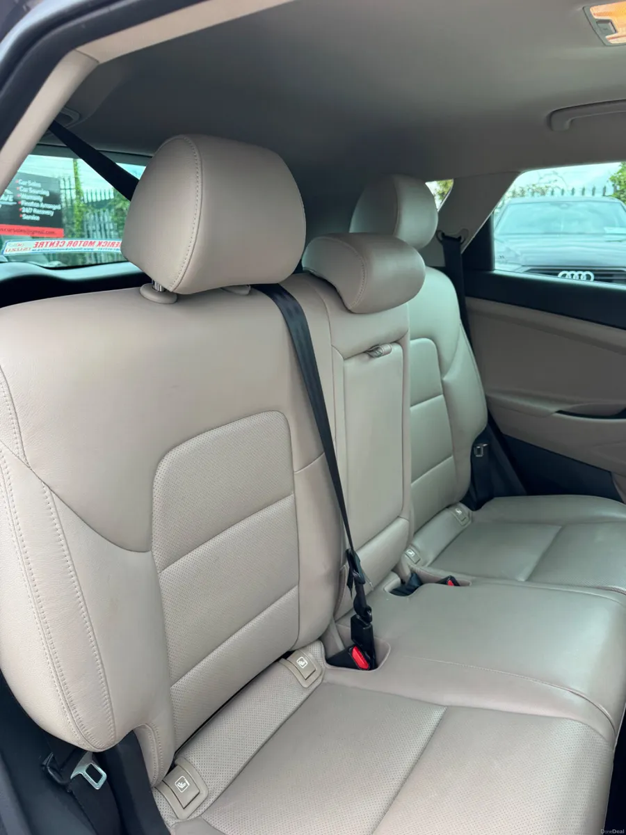 Hyundai Tucson 2018 executive model - Image 4