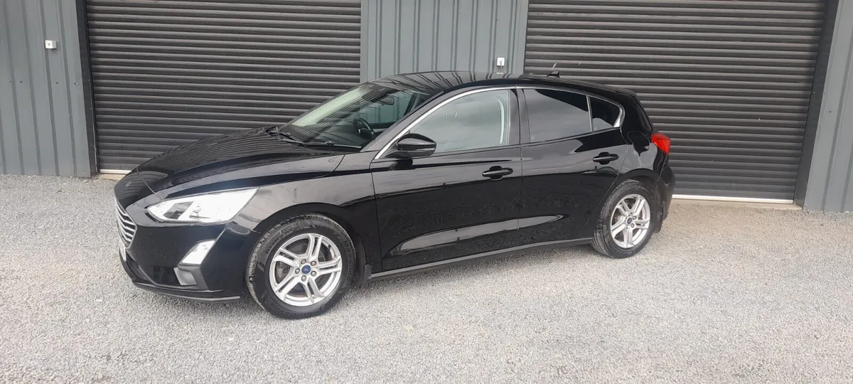 192 Ford Focus Zetec 5dr New Shape, Low mileage - Image 4