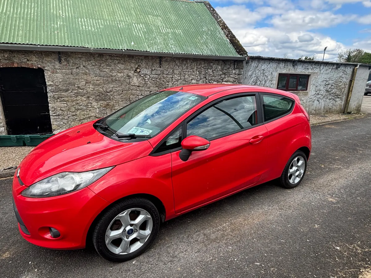 Ford Fiesta 2011 - Image 4