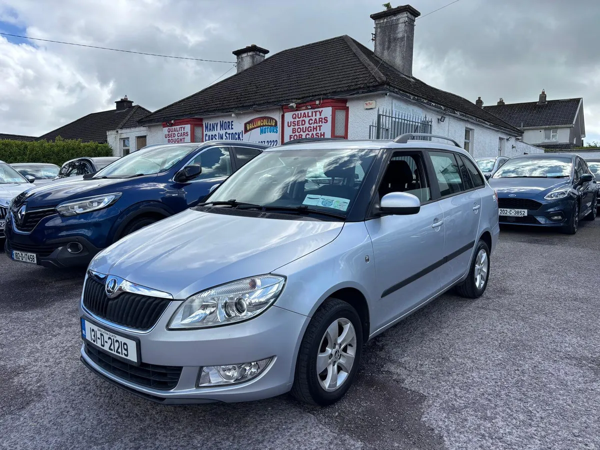 Skoda Fabia   PETROL  ESTATE - Image 2