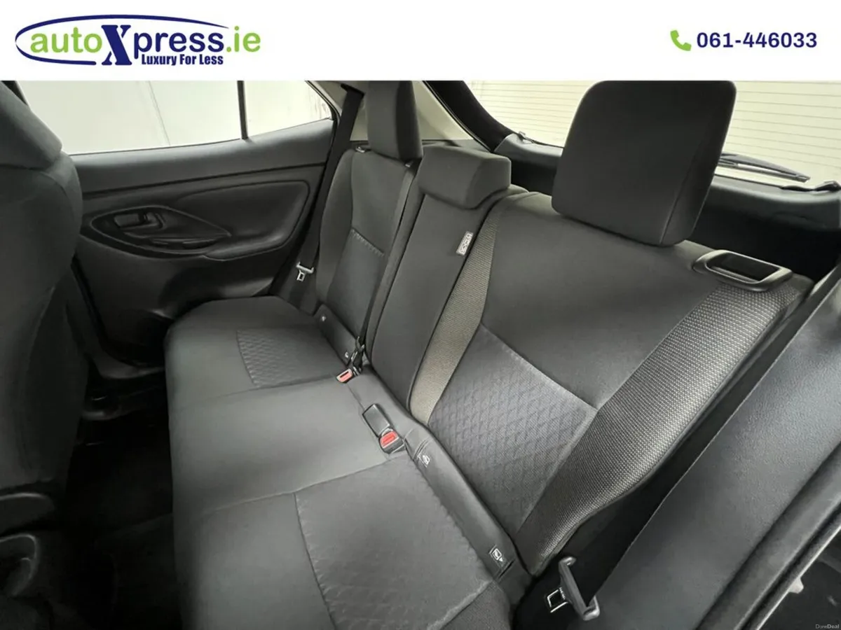 Toyota Yaris Cross 1.5 HYBRID G Only 6999 Miles - Image 4