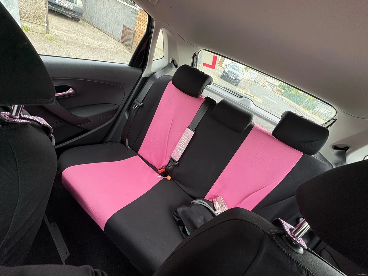 Car - Image 2