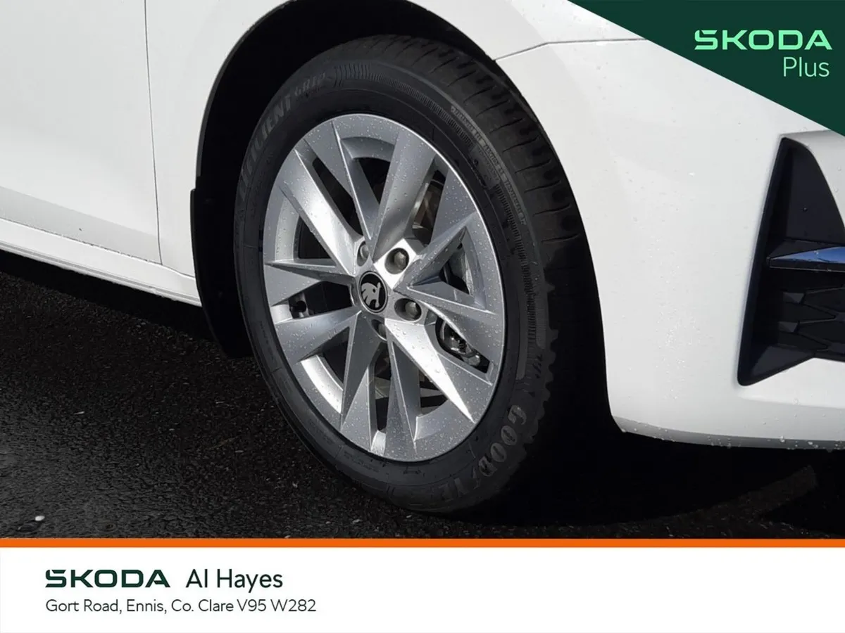 Skoda Octavia **DELIVERY KM'S**SEL 2.0TDI 115HP - Image 5